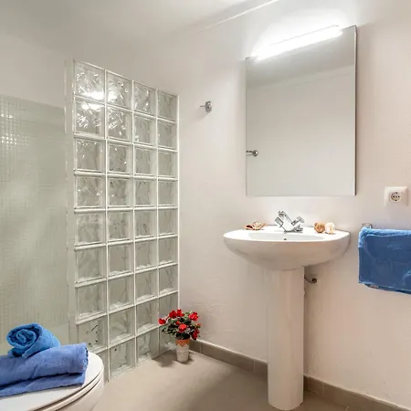 Clara-8 By Interhome Cala de Sant Vicenc