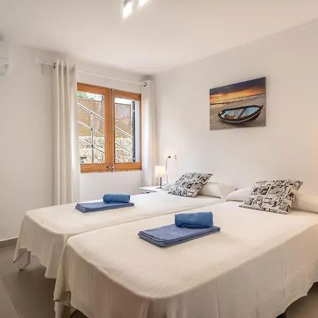 Clara-8 By Interhome Cala de Sant Vicenc